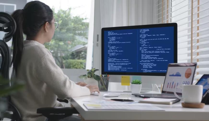泸定县企业数字化解决方案:机器学习赋能商业模式升级的核心路径